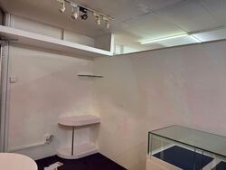 Holland Road Shopping Centre (D10), Retail #572109891
